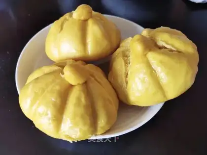 Pumpkin buns