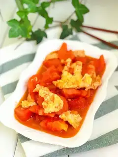 Tomato fried eggs