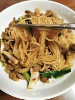 Fried noodles