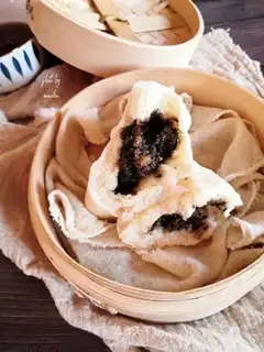 Black sesame sugar triangle