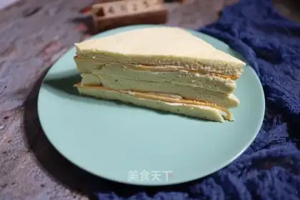 Cake sandwich