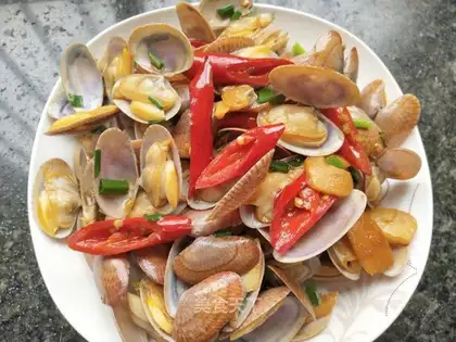Spicy oil clams