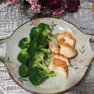 Chicken chest broccoli salad