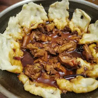 A pot chicken