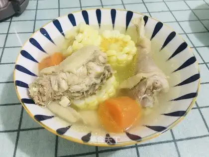 Corn carrot and chicken