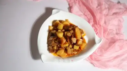 Five flowers and potatoes