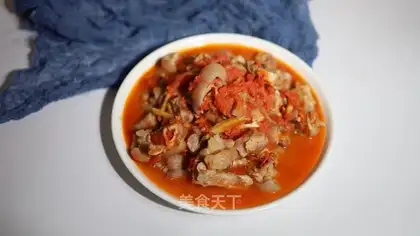 Tomatoes burn pigs' feet