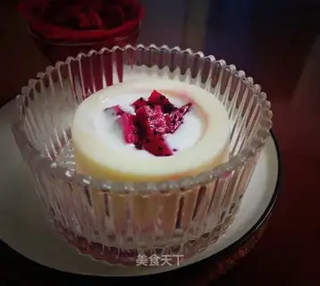 Flamingo yogurt pudding