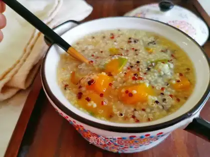 Porridge of quinoa pumpkin