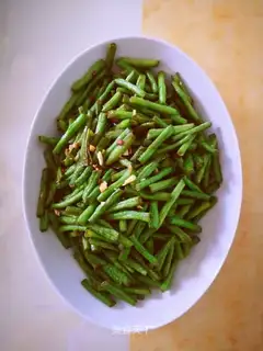 Garlic beans