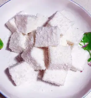 Coconut milk and pudding