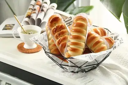 A hairy caterpillar pine roll with a loose belt of lass