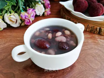 "Red-tree peanut lentils soup."