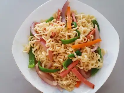 Fried noodles