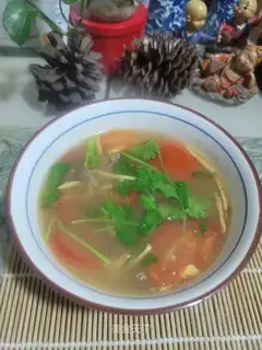 Tomato beef soup