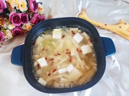 Seafood mushrooms and tofu pills
