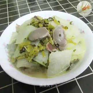 A pickled goose and a fried melon