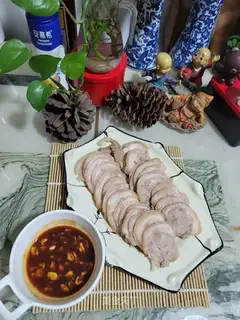 Burning pork elbows