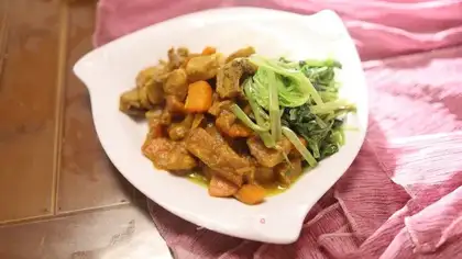 Taco-headed curry chicken curry