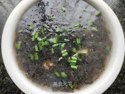Sea pelvis soup