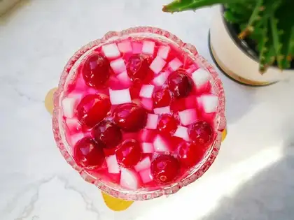 Cranberry ice