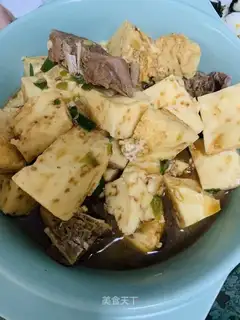 Halogen protein