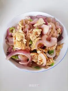 Onion fried eggs