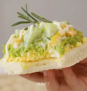 Low-calorie-fat sandwich
