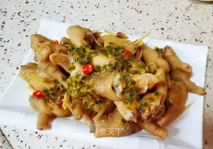 Pistol-fruit chicken claws