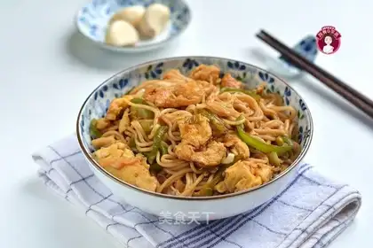 Egg pepper noodles