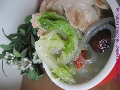 Chinese cabbage and vermicelli mutton soup