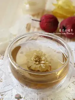 Chrysanthemum and hawthorn tea