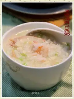 Old pot seafood and celery porridge
