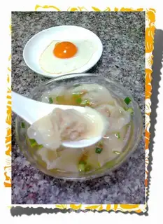 Shrimp meat wonton