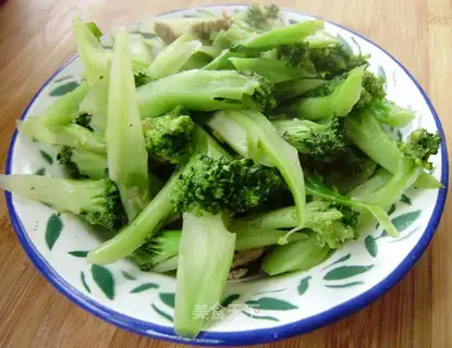 fried pork with broccoli