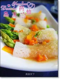 Light gauze wrapped in brocade