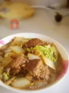 Stewed cabbage with pork ribs