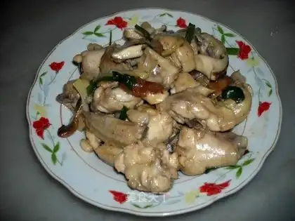 Shipped chicken with mushroom