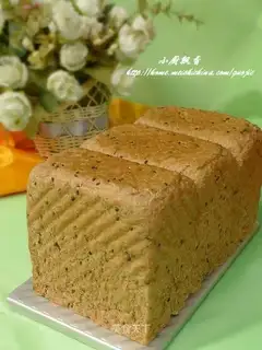 Whole-wheat black sesame toast