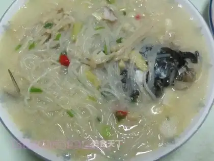 Flammulina velutipes vermicelli fish head soup