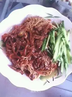 Home-made noodles with soy sauce