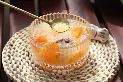 The papaya silver spoon