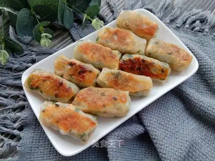Egg fan spring rolls