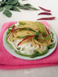 Potato pepper noodles