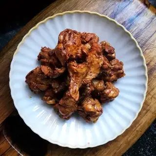 Soy chicken wings