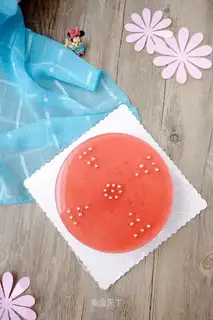 Mirror cranberry mousse cake