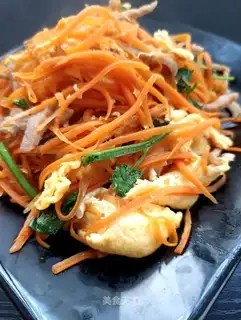 ♪ Rusty eggs fried carrots ♪