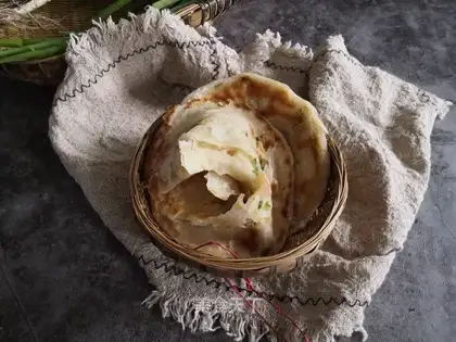Onion cake