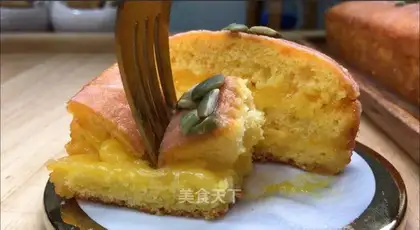 Lemon with a pound cake