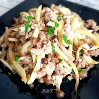 Crab-flavored mushrooms